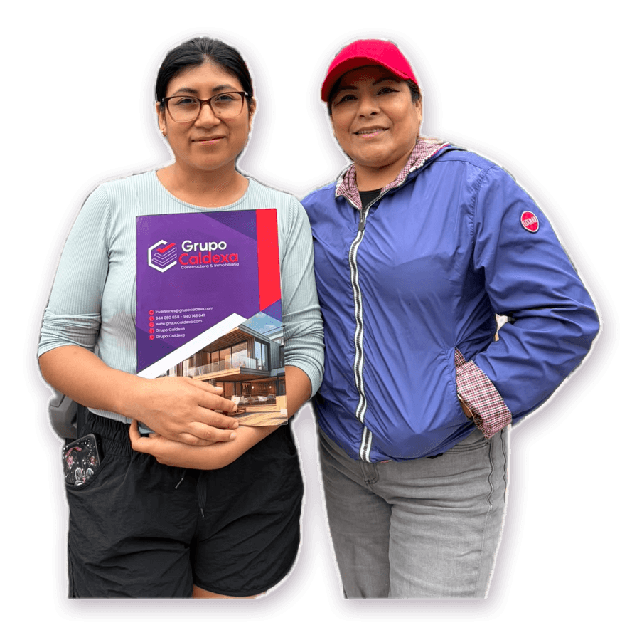 Clientas con su folleto de Grupo Caldexa